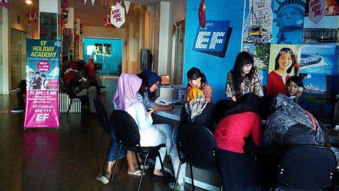 EF Cirebon: Frontdesk Area